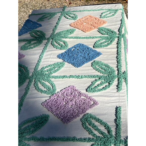 Vtg Chenille Bedspread Coverlet Twin 72x86 Geometric Floral Cottage Farmhouse - Picture 5 of 11
